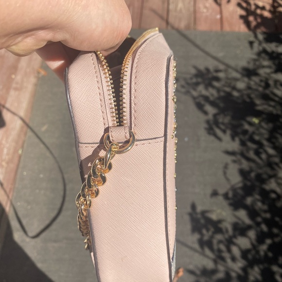 Limited edition Michael Kors Paris crossbody. - Picture 2 of 3